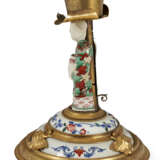 A PAIR OF ASSEMBLED GILT-METAL AND CHINESE EXPORT AND JAPANESE PORCELAIN CANDLESTICKS - photo 3