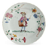 A SET OF NINE CHINESE EXPORT PORCELAIN DUTCH-DECORATED `SOUTH SEA BUBBLE` PLATES - photo 2