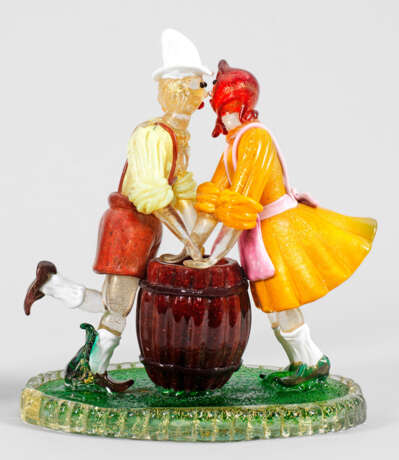 Glasskulptur eines tanzenden Südtiroler Bauernpaares - Foto 1