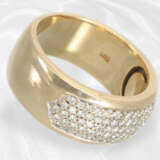 Ring: Äußerst massiver Bandring mit Brillantbesatz, Markenschmuck von Christ, 14K Gold - Foto 4