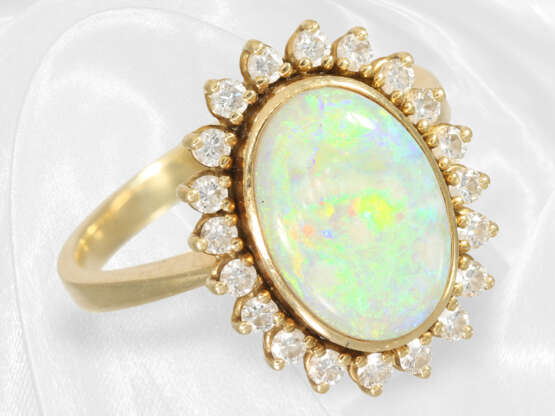 Ring: Sehr schöner goldener vintage Opal/Brillant-Goldschmiedering - фото 3