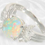 Ring: Feiner und ungetragener Opal/Diamant-Goldschmiedering aus 900er Platin - photo 2