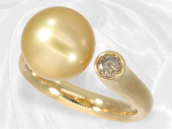 Ring: Aufwendig gearbeiteter, hochwertiger Designerring mit feinster Südsee-Perle und Fancy-Brillant - фото 2