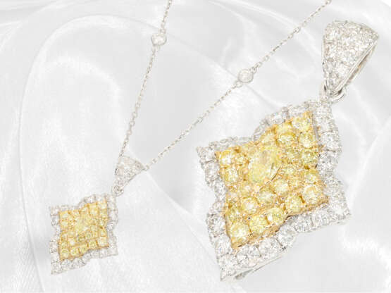 Zarte Ankerkette mit hochwertigem Goldschmiedeanhänger, weiße und gelbe Diamanten/Brillanten von ca. 1,1ct - photo 1