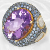 Ring: Prunkvoller, ausgesprochen dekorativer und ungewöhnlicher Amethyst/Saphir/Brillant-Goldschmiedering - photo 7