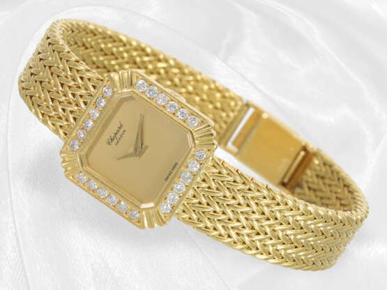Armbanduhr: exquisite goldene Chopard Damenuhr mit Diamantlünette, Ref. 5119, 1980er-Jahre - photo 1