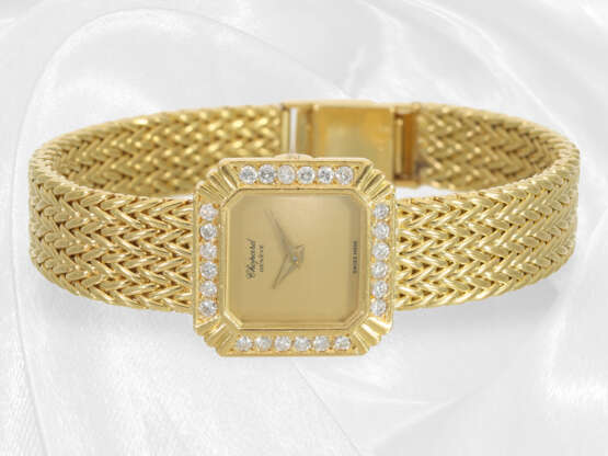 Armbanduhr: exquisite goldene Chopard Damenuhr mit Diamantlünette, Ref. 5119, 1980er-Jahre - Foto 3