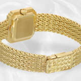 Armbanduhr: exquisite goldene Chopard Damenuhr mit Diamantlünette, Ref. 5119, 1980er-Jahre - Foto 4