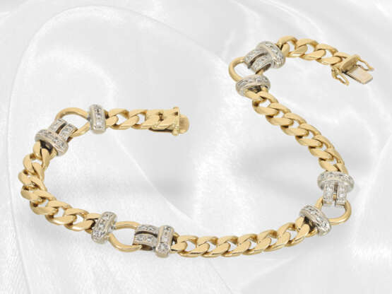 Armband: Massives Brillant-Goldschmiedearmband, Handarbeit aus 18K Gold - фото 2