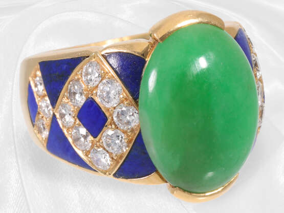 Ring: ausgefallener und interessant gearbeiteter vintage Designer-Ring, 18K Gold mit Jade und Brillanten - photo 3