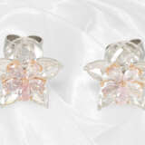 Ohrringe: Sehr wertvoller Ohrschmuck, Darstellung schöner Blüten mit hochwertigem Diamantbesatz, ca. 2,14ct - Foto 2