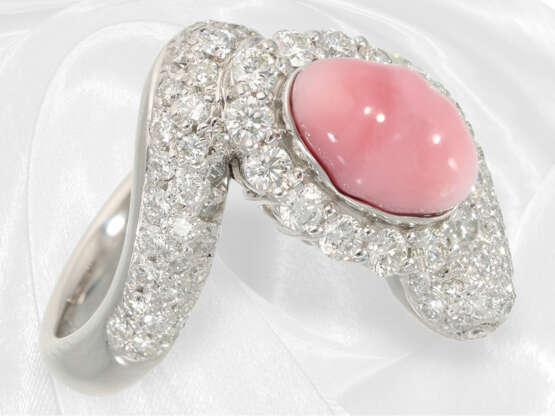 Ring: Hochfeiner Brillantring aus Platin mit extrem seltener "Conch" Naturperle von ca. 2,09ct - Foto 5