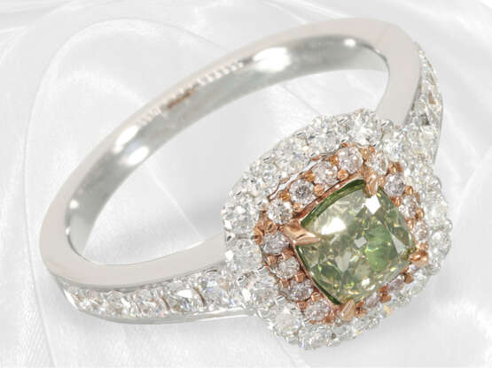 Neuwertiger, sehr eleganter Brillant-Goldschmiedering, natürlicher grüner Diamant von ca. 0,91ct - photo 3