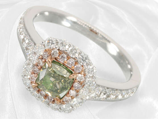 Neuwertiger, sehr eleganter Brillant-Goldschmiedering, natürlicher grüner Diamant von ca. 0,91ct - Foto 4