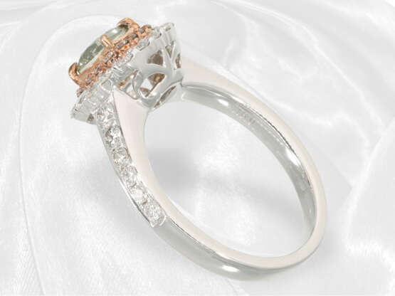 Neuwertiger, sehr eleganter Brillant-Goldschmiedering, natürlicher grüner Diamant von ca. 0,91ct - Foto 6