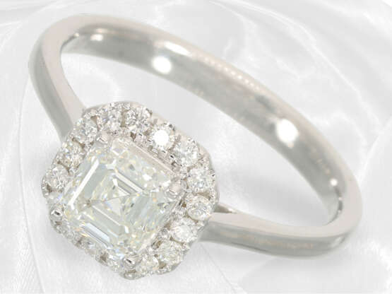 Ring: Feiner Diamant/Brillant-Goldschmiedering, seltener Square Emerald-Cut von 1ct, IGI-Report, neuwertig - Foto 1