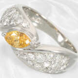 Ring: Neuwertiger und raffiniert gefertigter Brillant/Diamant-Goldschmiedering, oranger Fancy-Diamant von ca. 0,46ct - Foto 2