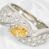 Ring: Neuwertiger und raffiniert gefertigter Brillant/Diamant-Goldschmiedering, oranger Fancy-Diamant von ca. 0,46ct - Foto 3