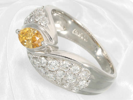 Ring: Neuwertiger und raffiniert gefertigter Brillant/Diamant-Goldschmiedering, oranger Fancy-Diamant von ca. 0,46ct - photo 5