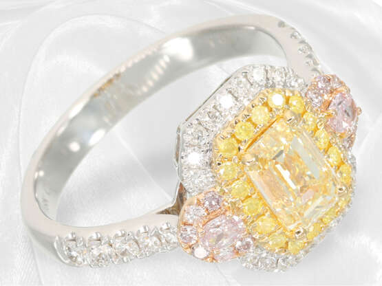 Ring: Ungetragener, sehr hochwertiger Fancy-Brillant/Diamantring, Mittelstein von 1,02ct, insgesamt 1,73ct - Foto 5