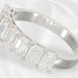 Ring: Äußerst hochwertiger Platinring mit wertvollem Diamantbesatz, ca. 2,21ct - photo 3