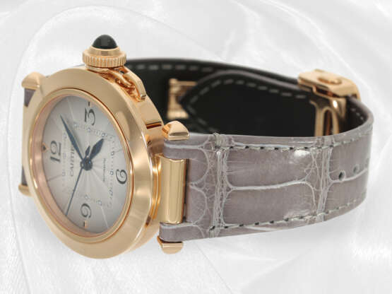 Armbanduhr: luxuriöse Cartier Pasha Automatic Ref. 4326, 18K Gold mit Box und Papieren aus 2021 - photo 4