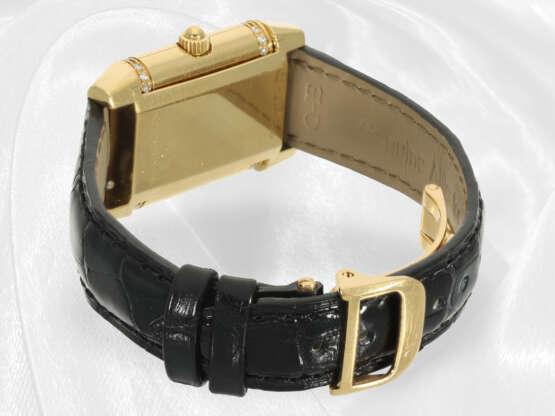 Armbanduhr: Exquisite Damenuhr Jaeger Le Coultre Reverso Ref.265.1.08 in 18K Gelbgold mit Lederband - фото 3