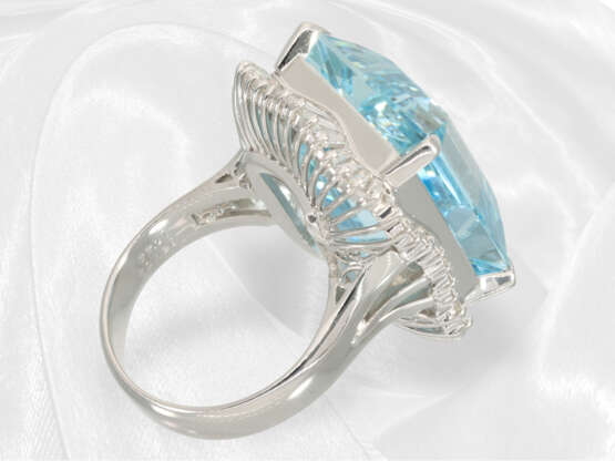 Exklusiver Platin/Ballerina-Ring mit wertvollem Aquamarin von 22ct, neuwertig - Foto 7