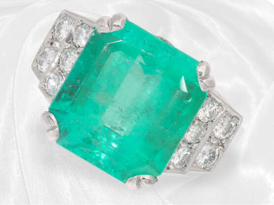 Ring: wertvoller Brillant/Smaragd-Goldschmiedering mit großem Smaragd, Handarbeit aus Platin, Smaragd ca.8ct - Foto 1
