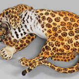 Großer liegender Leopard - Foto 1