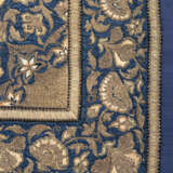 A SILK AND METAL-THREAD PANEL - photo 3