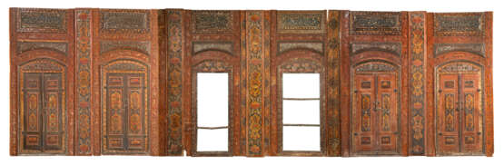 A GILT, GESSOED AND PAINTED `DAMASCUS ROOM` - фото 2
