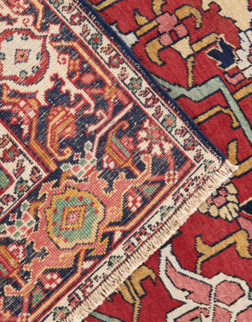 A HERIZ RUG - photo 6