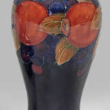 Pomegranate-Vase von William Moorcroft - photo 1