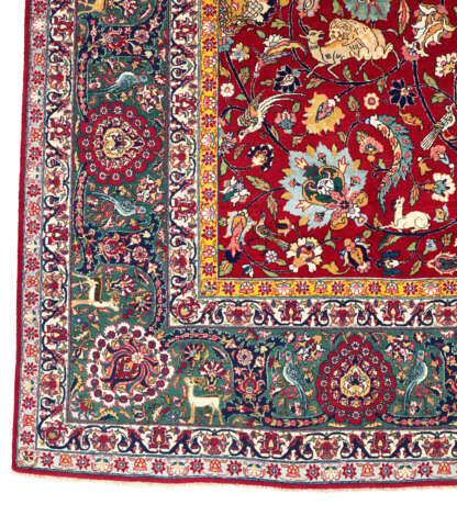 A PART-SILK TEHRAN CARPET - photo 4