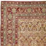 A LARGE AGRA CARPET - фото 6