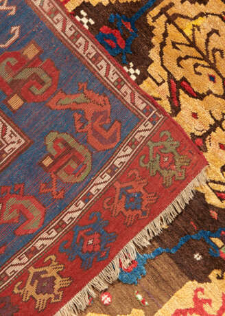 A CENTRAL ANATOLIAN RUG - photo 5