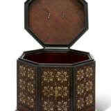 A NASRID OR POST-NASRID BONE-INLAID WOOD PYXIS - photo 4