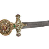 A GEM-SET AND ENAMELLED SWORD (TULWAR) AND SCABBARD FROM THE ARMOURY OF TIPU SULTAN - photo 9
