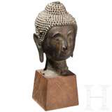 Bronzener Buddhakopf im Sukhotai-Stil, Thailand, wohl 18./frühes 19. Jhdt. - фото 1