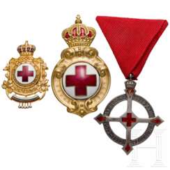 Drei Ehrenzeichen des Roten Kreuzes