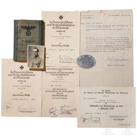 Urkunden und Dokumente eines Oberfeldwebels im IR 61 - Foto 1