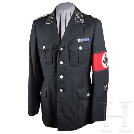 A Service Uniform for a Untersturmführer of SS-Reiterstandarte 9 - фото 1