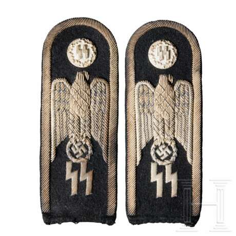 A Pair of Shoulderboards for Officers of the Waffen SS - фото 1