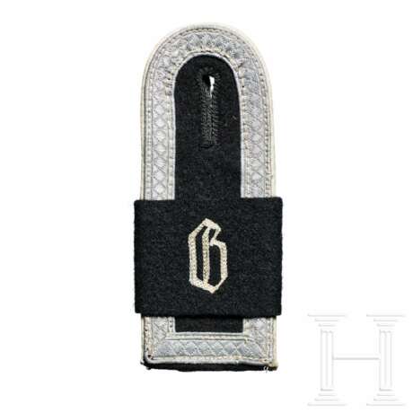 A Single Shoulder Strap for an SS-Scharführer of Infantry "Germania" - Foto 1