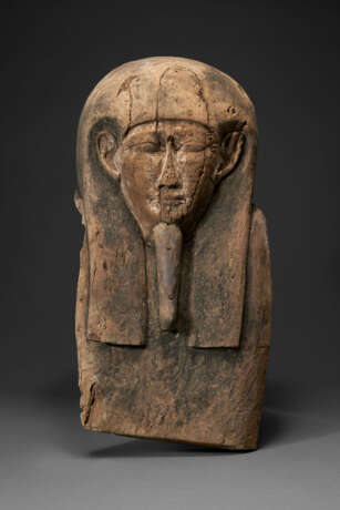 AN EGYPTIAN FRAGMENTARY WOOD COFFIN LID - photo 1