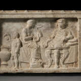 A GREEK MARBLE HERO RELIEF - Foto 1