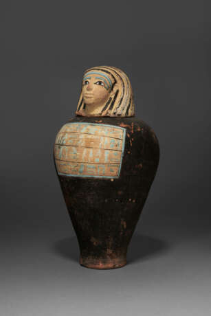AN EGYPTIAN PAINTED TERRACOTTA CANOPIC JAR FOR MENTU-NAKHTE - photo 2