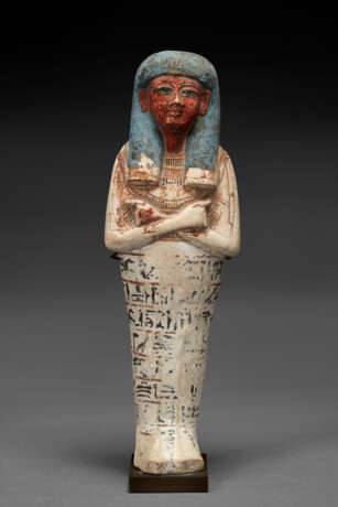 AN EGYPTIAN PAINTED LIMESTONE SHABTI OF THE DRAFTSMAN PAY - Foto 1