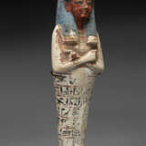 AN EGYPTIAN PAINTED LIMESTONE SHABTI OF THE DRAFTSMAN PAY - Foto 2